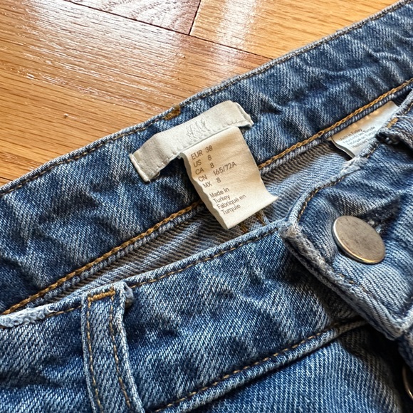 H&M mid-rise straight legs jeans - Picture 6 of 7